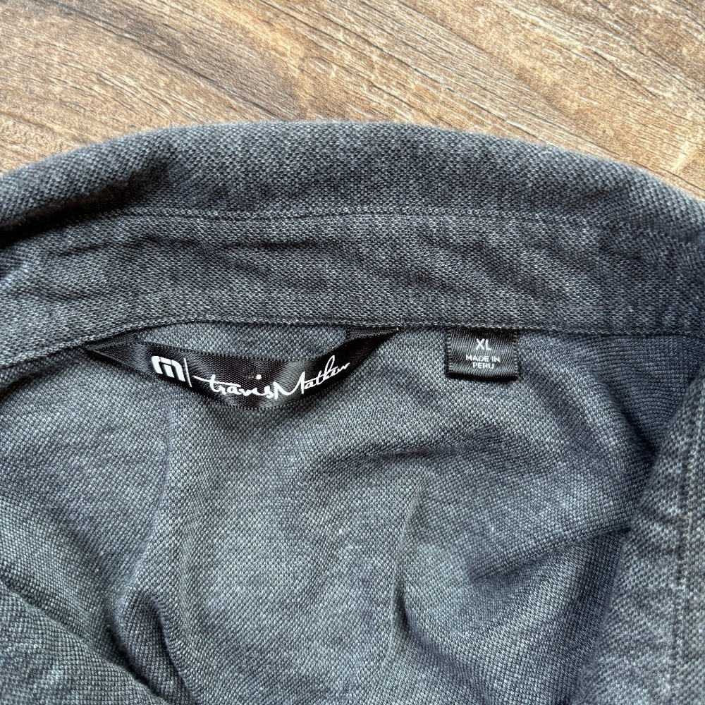 Travis Mathew Golf Polo Shirt Dark Grey Front Pocket Men's XL - Picture 6 of 8